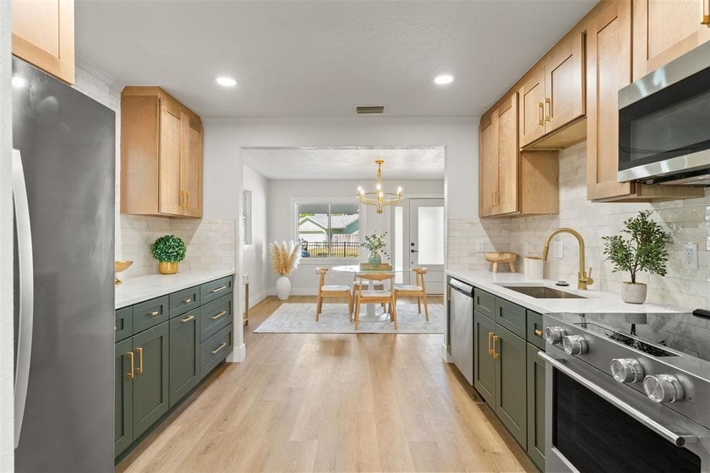 646 36TH AVENUE, Street PETERSBURG, FL 33704 photo 3