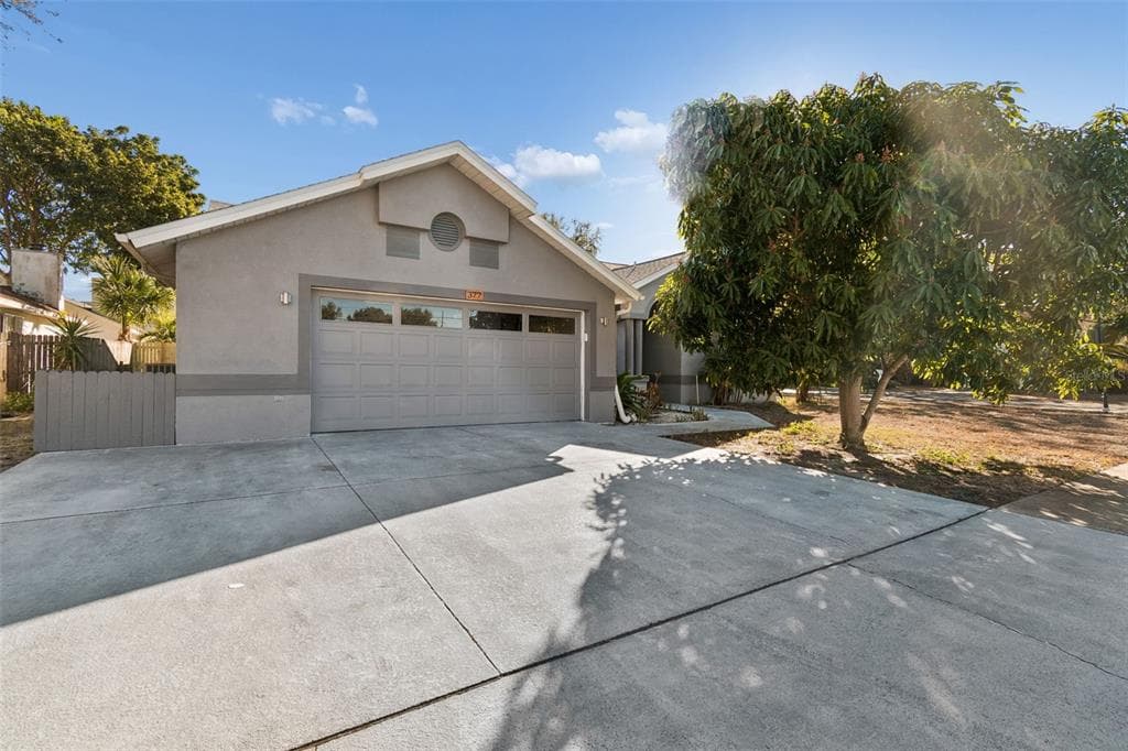 377 WOOD CHUCK AVENUE, TARPON SPRINGS, FL 34689 photo 2