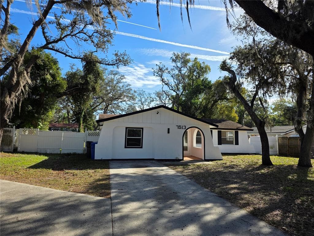 7513 HIMES AVENUE, TAMPA, FL 33614