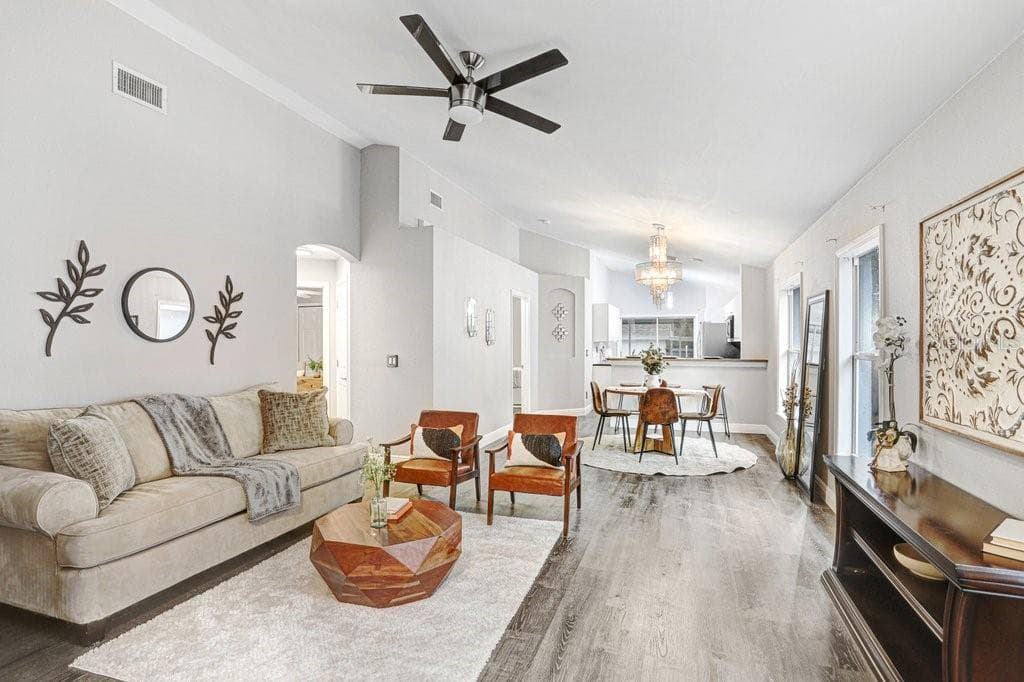 807 CAPE COD CIRCLE, VALRICO, FL 33594 photo 5