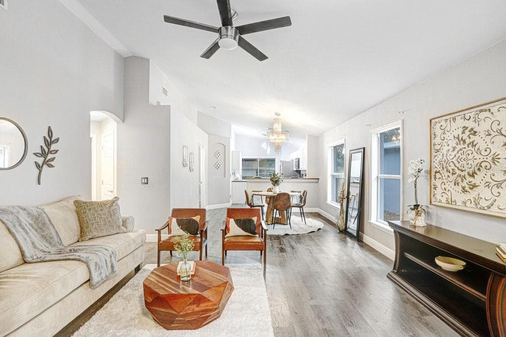 807 CAPE COD CIRCLE, VALRICO, FL 33594 photo 4