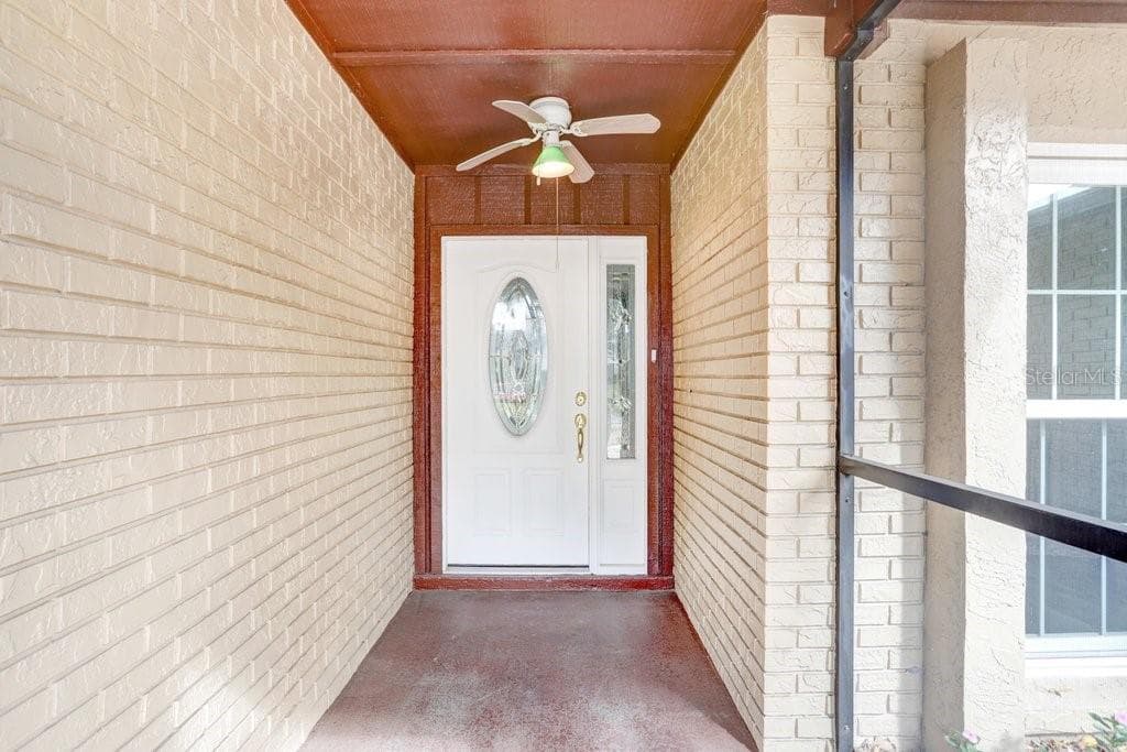 1328 CORNER OAKS DRIVE, BRANDON, FL 33510 photo 4