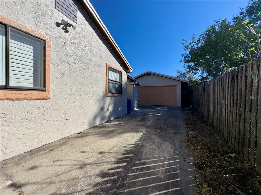 9805 46TH STREET, TAMPA, FL 33617 photo 5