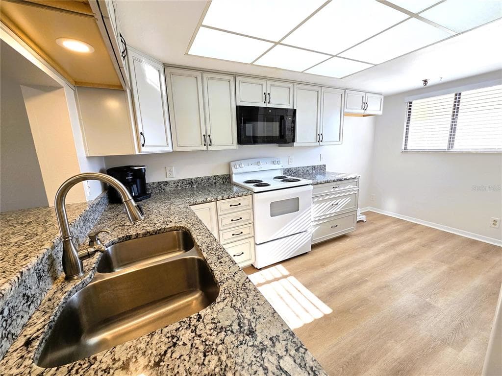 401 150TH AVENUE Unit 223, MADEIRA BEACH, FL 33708 photo 3