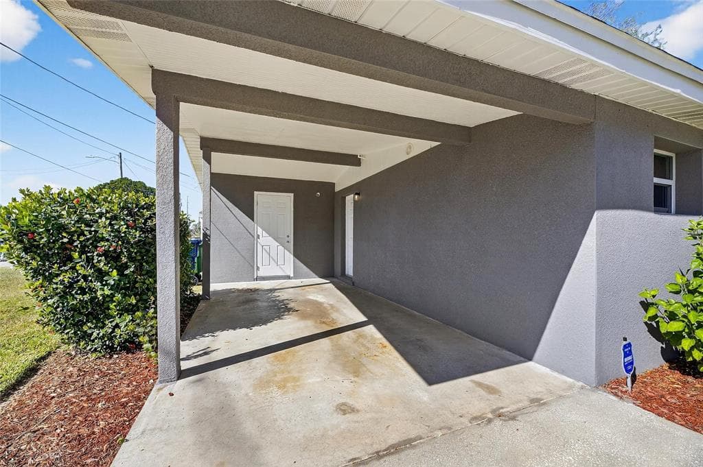 3722 IDLEWILD AVENUE, TAMPA, FL 33610 photo 3