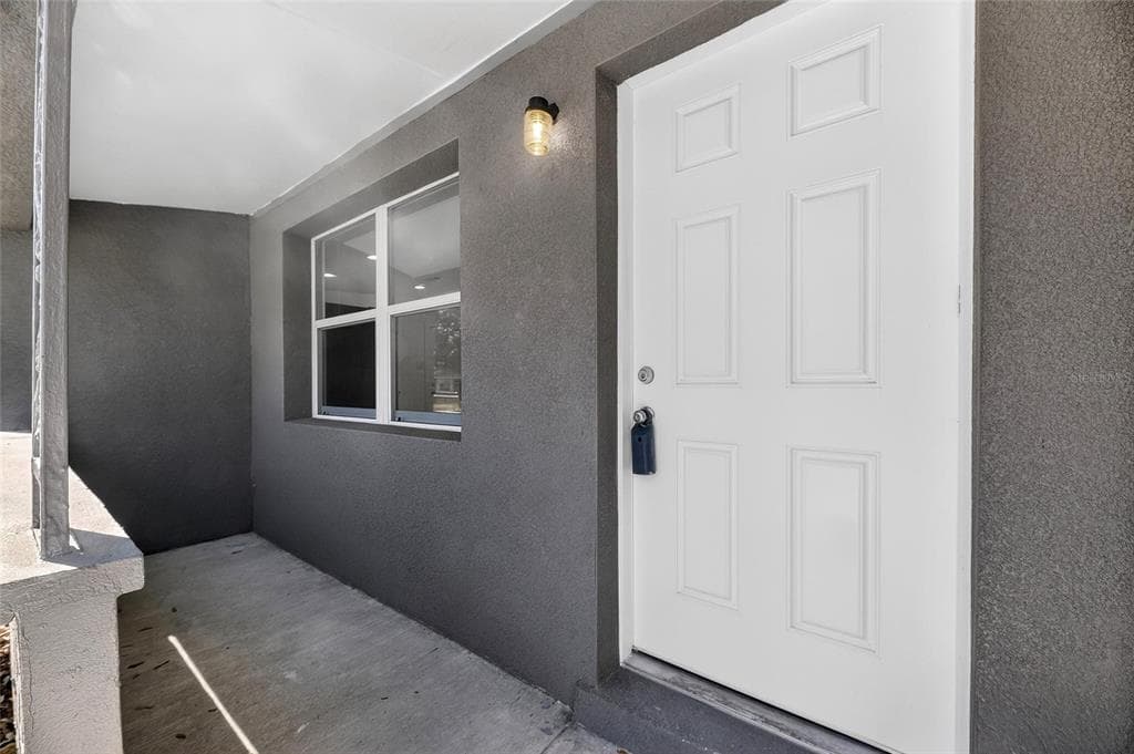 3722 IDLEWILD AVENUE, TAMPA, FL 33610 photo 4