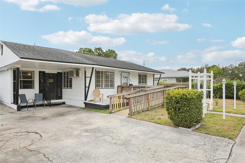 3074 MELROSE Avenue, Street PETERSBURG, FL 33712 photo 2