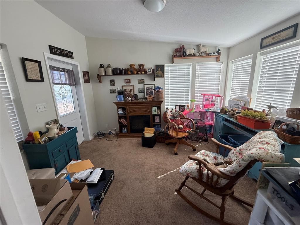 39020 KIRKLAND Drive, ZEPHYRHILLS, FL 33542 photo 5