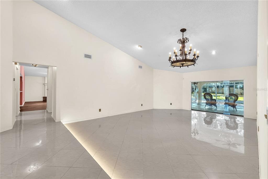 2545 MASON OAKS DRIVE, VALRICO, FL 33596 photo 3