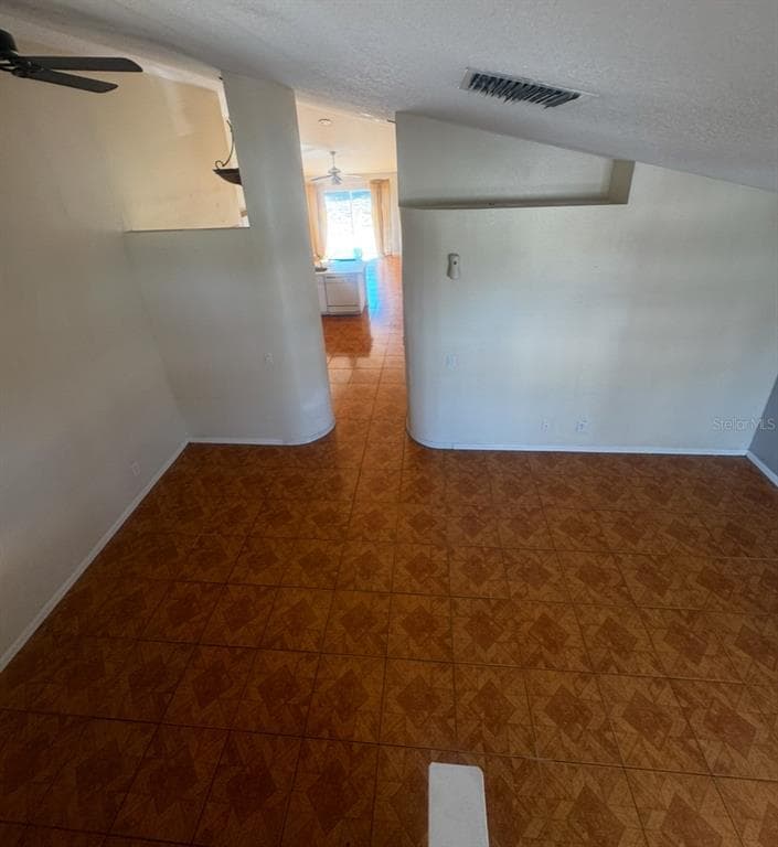 229 CHARDONNAY Place, VALRICO, FL 33594 photo 4