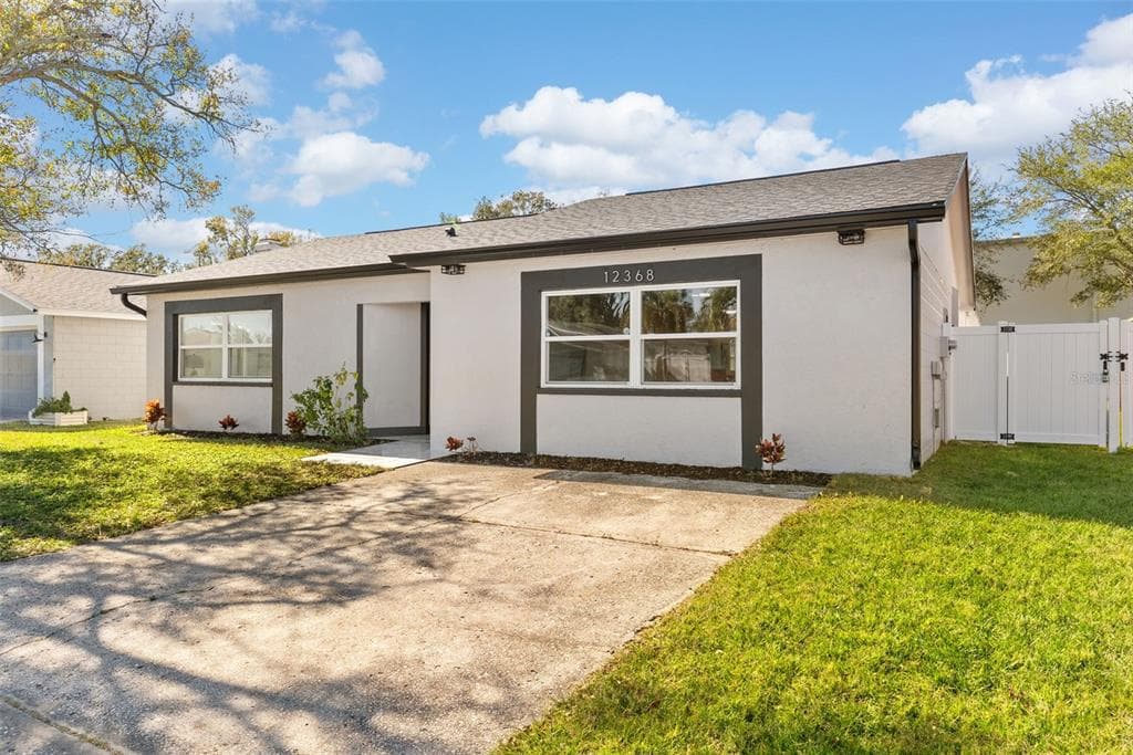 12368 70TH STREET, LARGO, FL 33773 photo 2