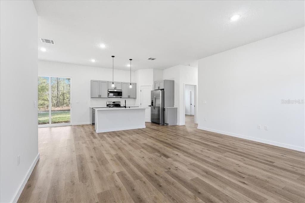 8675 CIRCULAR WAY, CITRUS SPRINGS, FL 34434 photo 2