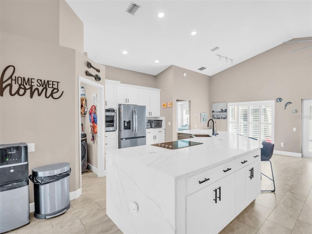 1703 BLUE LAKE COURT, TARPON SPRINGS, FL 34689 photo 2