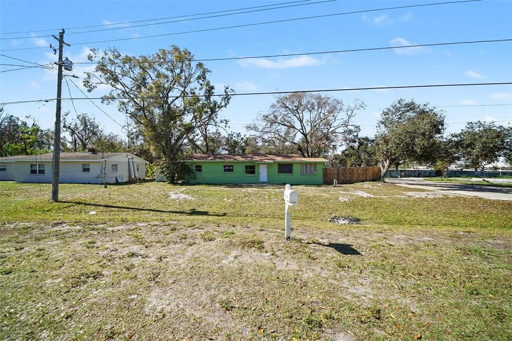 5016 GARDEN Lane, TAMPA, FL 33610 photo 4