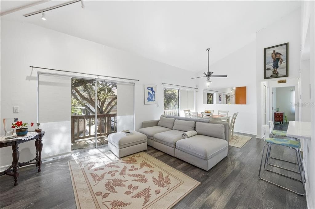 1859 BOUGH AVENUE Unit D, CLEARWATER, FL 33760 photo 2