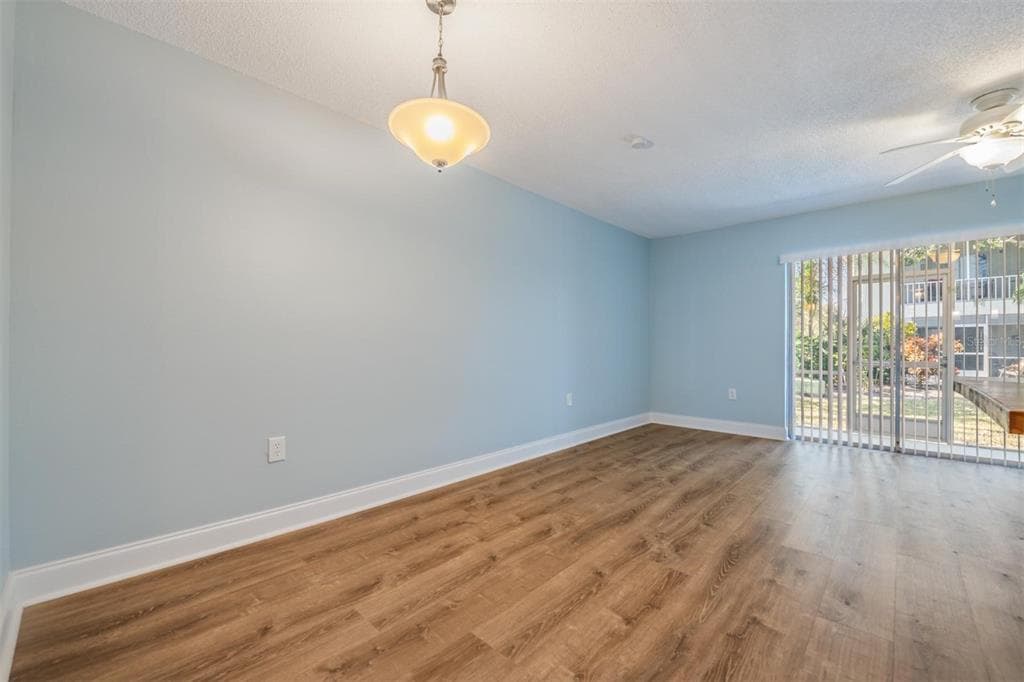 233 MCMULLEN BOOTH ROAD Unit 43, CLEARWATER, FL 33759 photo 3