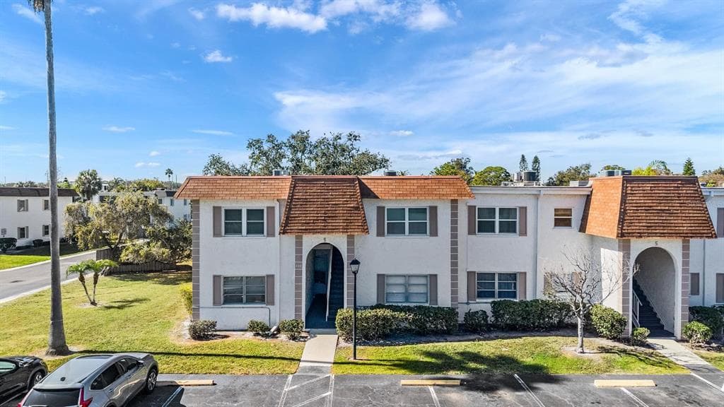 233 MCMULLEN BOOTH ROAD Unit 43, CLEARWATER, FL 33759