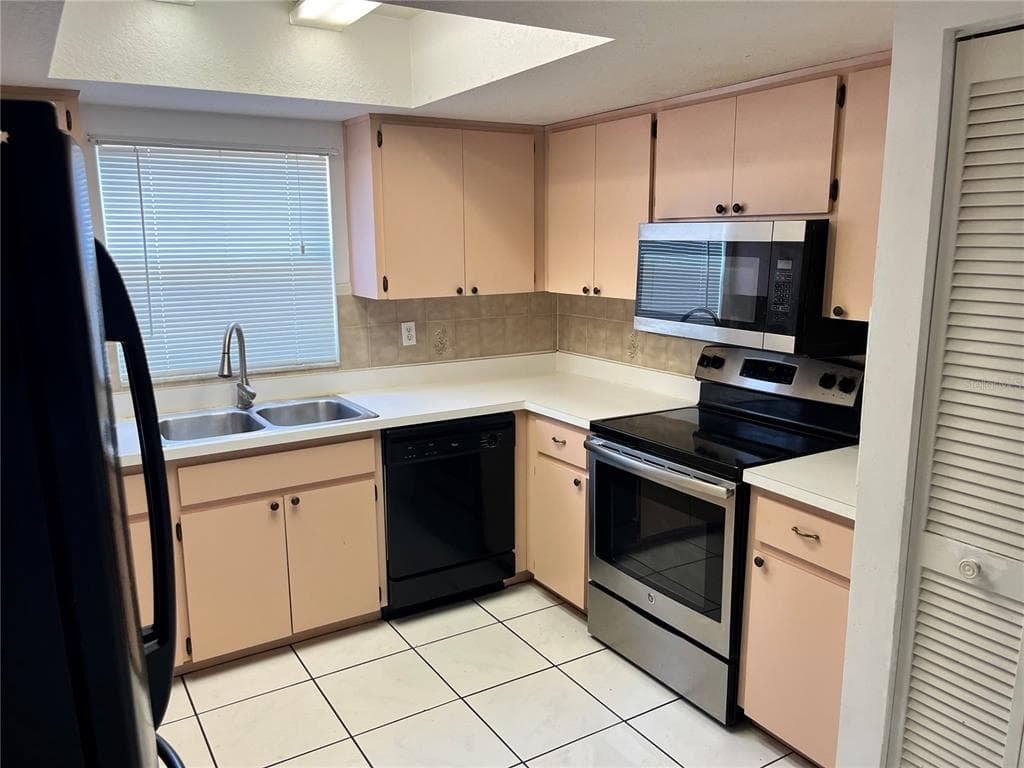 5834 DARREN COURT, CLEARWATER, FL 33760 photo 5