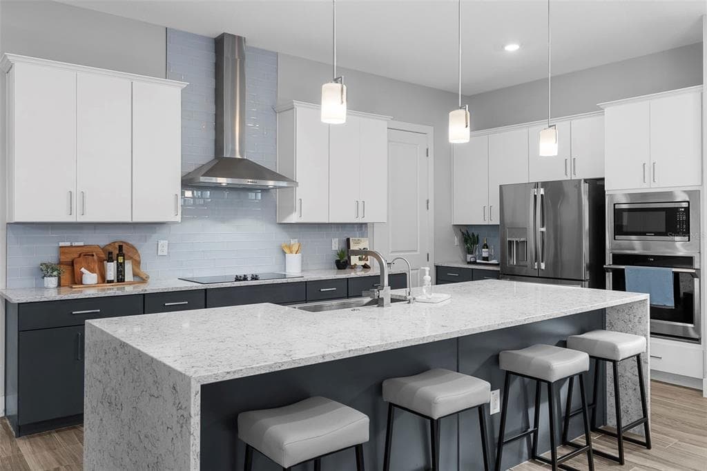 8249 IVY STARK Boulevard, WESLEY CHAPEL, FL 33545 photo 4