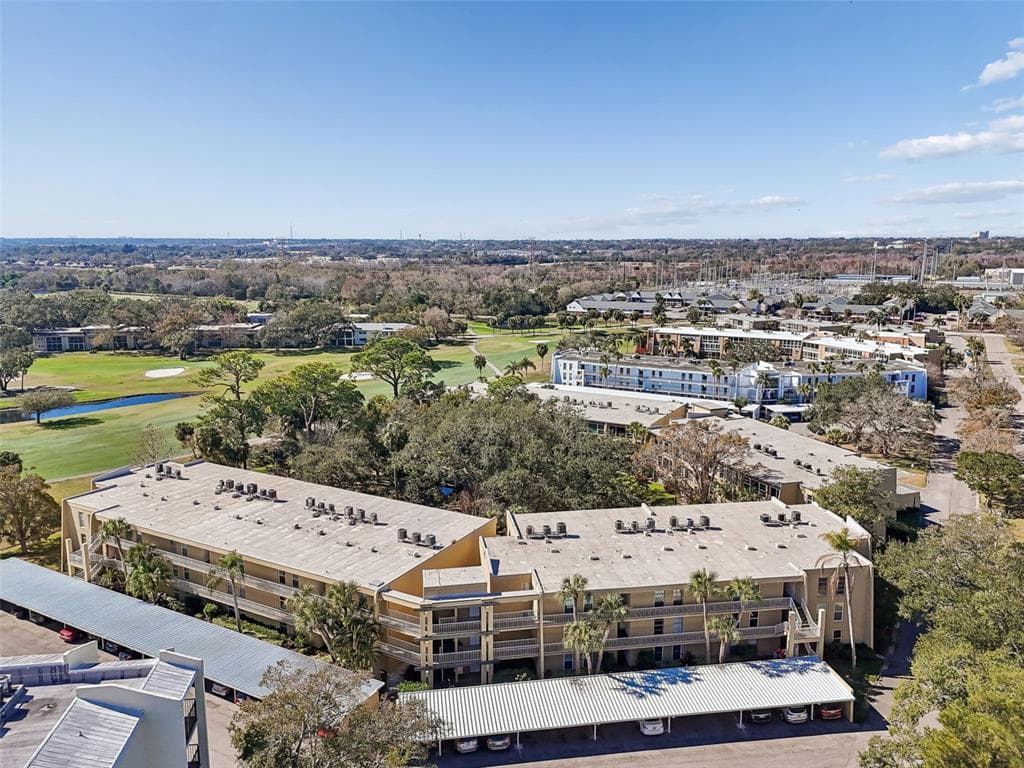 225 COUNTRY CLUB DRIVE Unit E148, LARGO, FL 33771