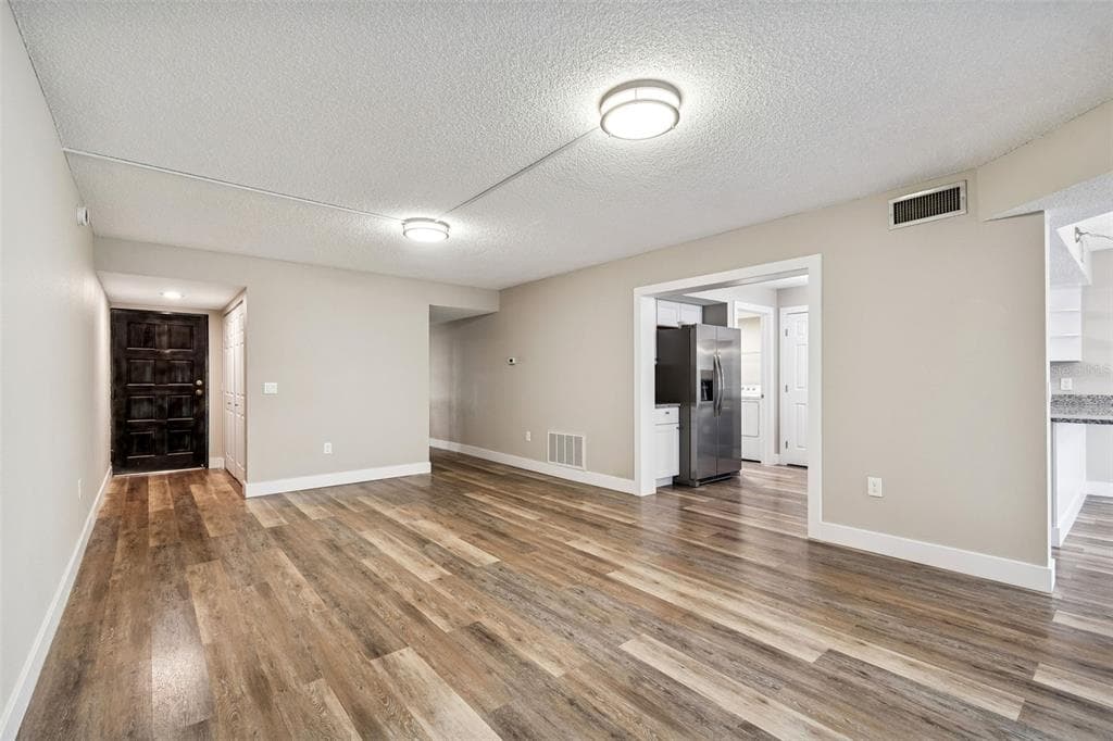 225 COUNTRY CLUB DRIVE Unit E148, LARGO, FL 33771 photo 5