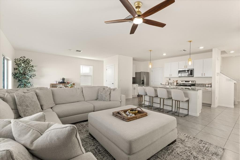 5640 WANDERING WILLOW Drive, WESLEY CHAPEL, FL 33545 photo 3