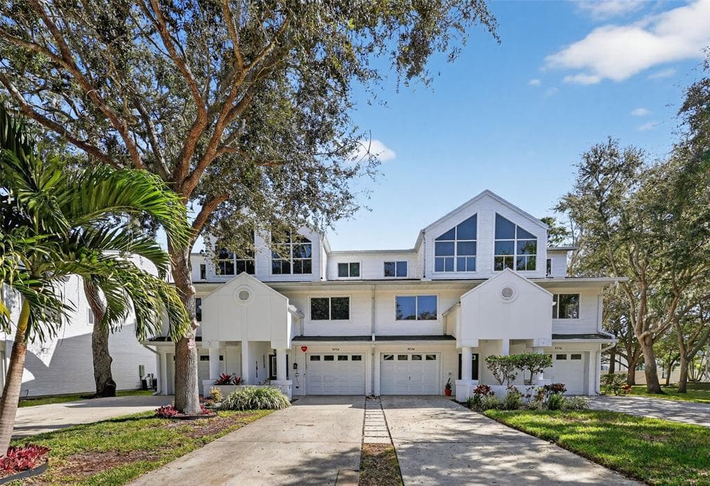 9730 INDIAN KEY Trail Unit 114, SEMINOLE, FL 33776 photo 2