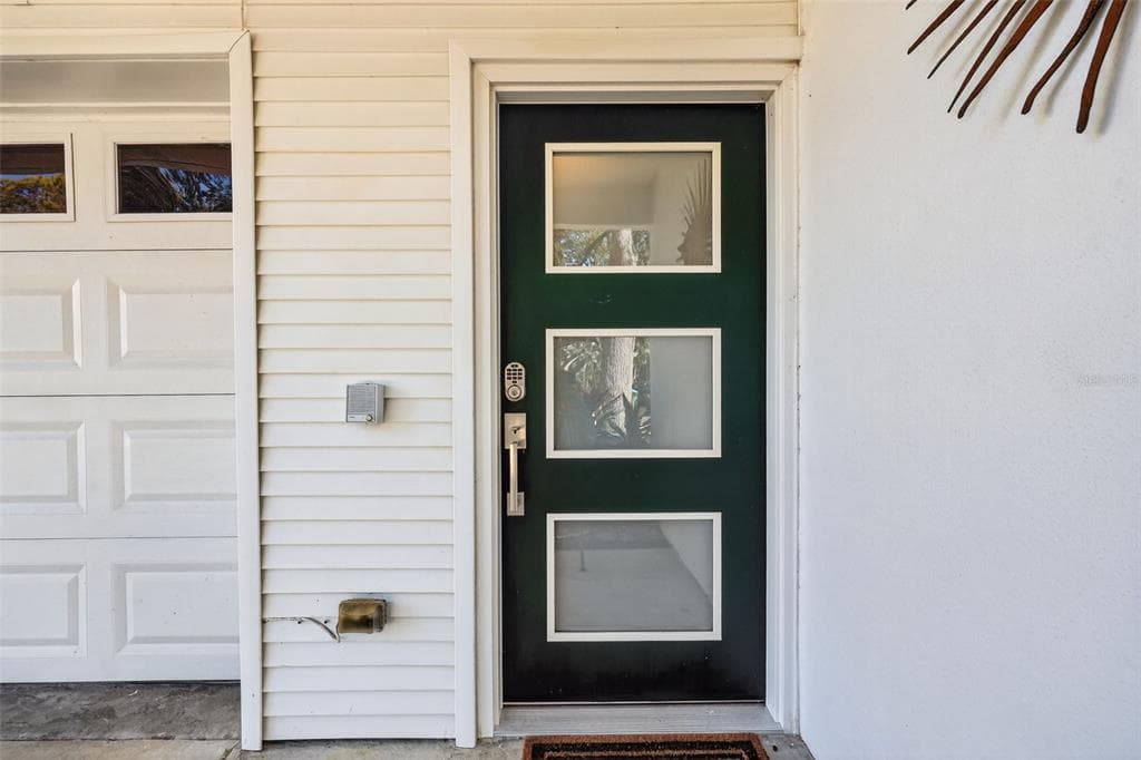 9730 INDIAN KEY Trail Unit 114, SEMINOLE, FL 33776 photo 3