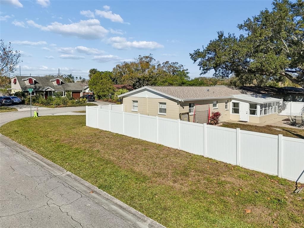 6533 26TH STREET, Street PETERSBURG, FL 33702 photo 5