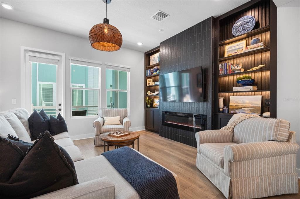 2843 1ST AVENUE, ST PETERSBURG, FL, 33712 photo 2