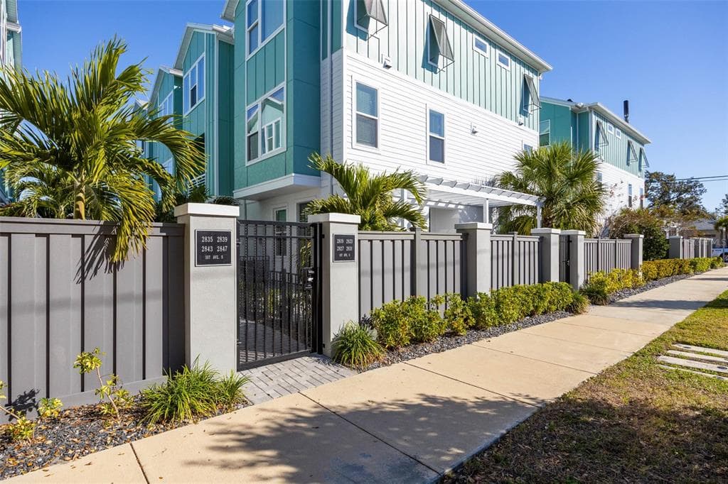 2843 1ST AVENUE, ST PETERSBURG, FL, 33712