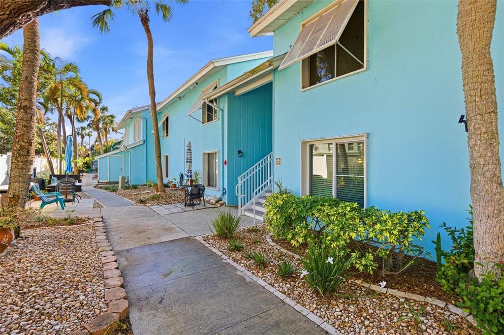 3775 40TH LANE, Unit# G, ST PETERSBURG, FL, 33711 photo 2