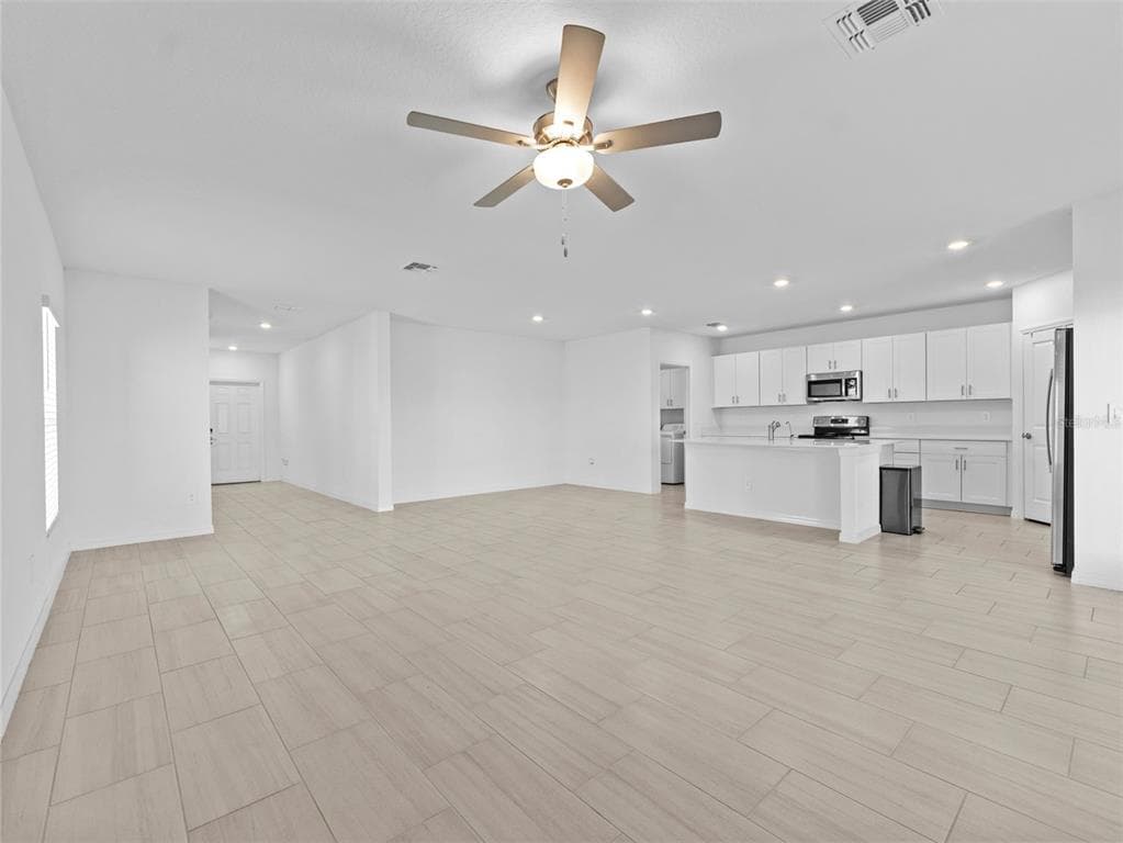 11628 RADIANT SHORE LOOP, SAN ANTONIO, FL, 33576 photo 2