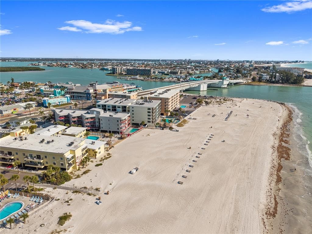 12935 GULF LANE Unit 304, MADEIRA BEACH, FL 33708 photo 3