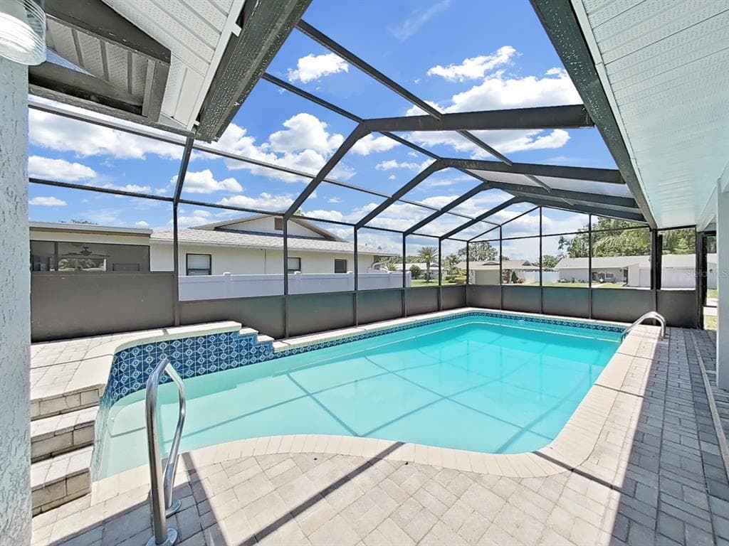 4652 SWALLOWTAIL DRIVE, NEW PORT RICHEY, FL 34653 photo 3