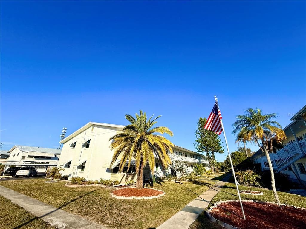 5875 18TH STREET Unit 4, Street PETERSBURG, FL 33714 photo 4