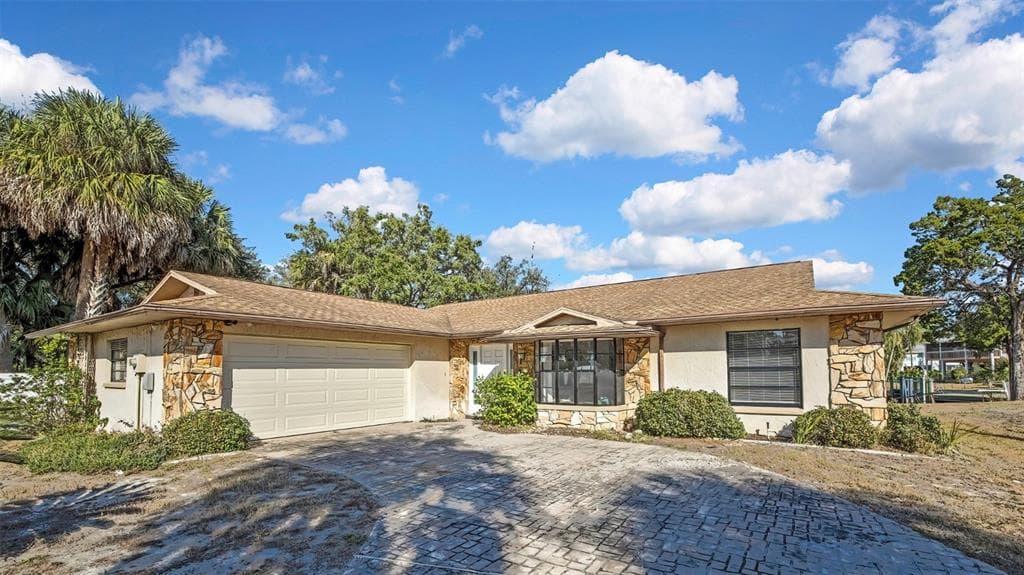 11291 CORAL COURT, CRYSTAL RIVER, FL 34429