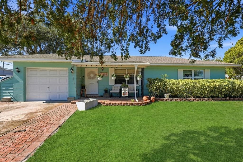 3992 62ND STREET, Street PETERSBURG, FL 33709