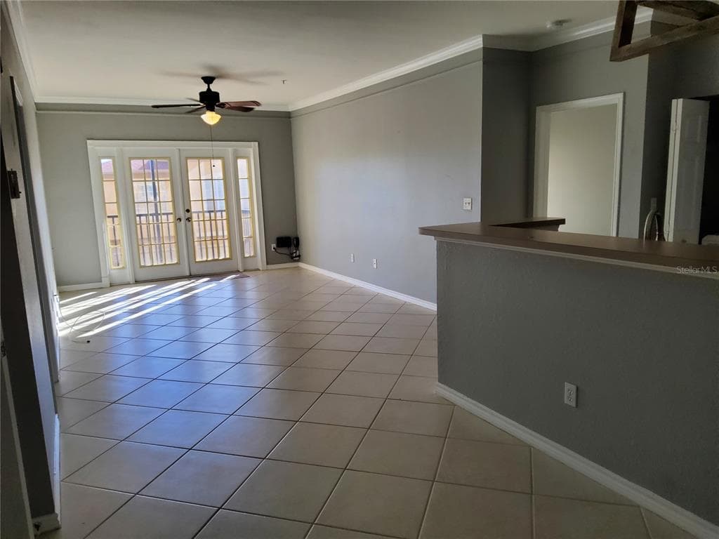 4333 BAYSIDE VILLAGE Drive Unit 224, TAMPA, FL 33615 photo 3