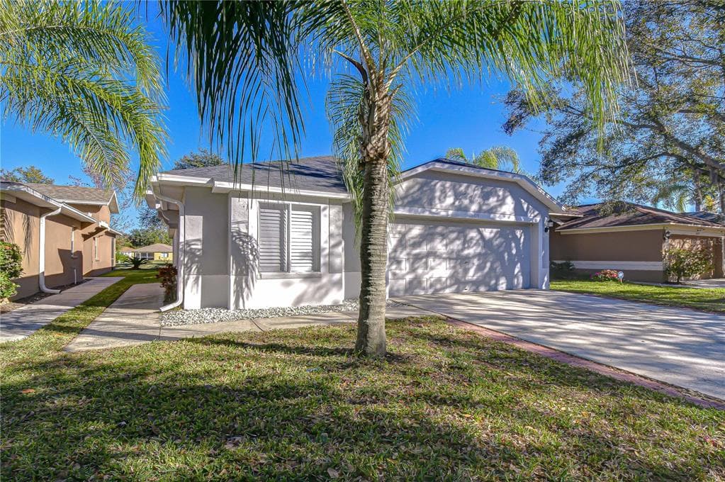 18109 CANAL POINTE Street, TAMPA, FL 33647 photo 2