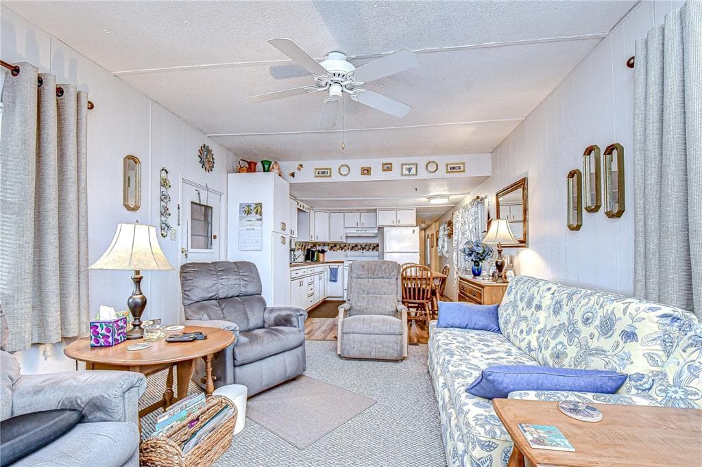 38641 LANSING AVENUE, ZEPHYRHILLS, FL 33542 photo 5