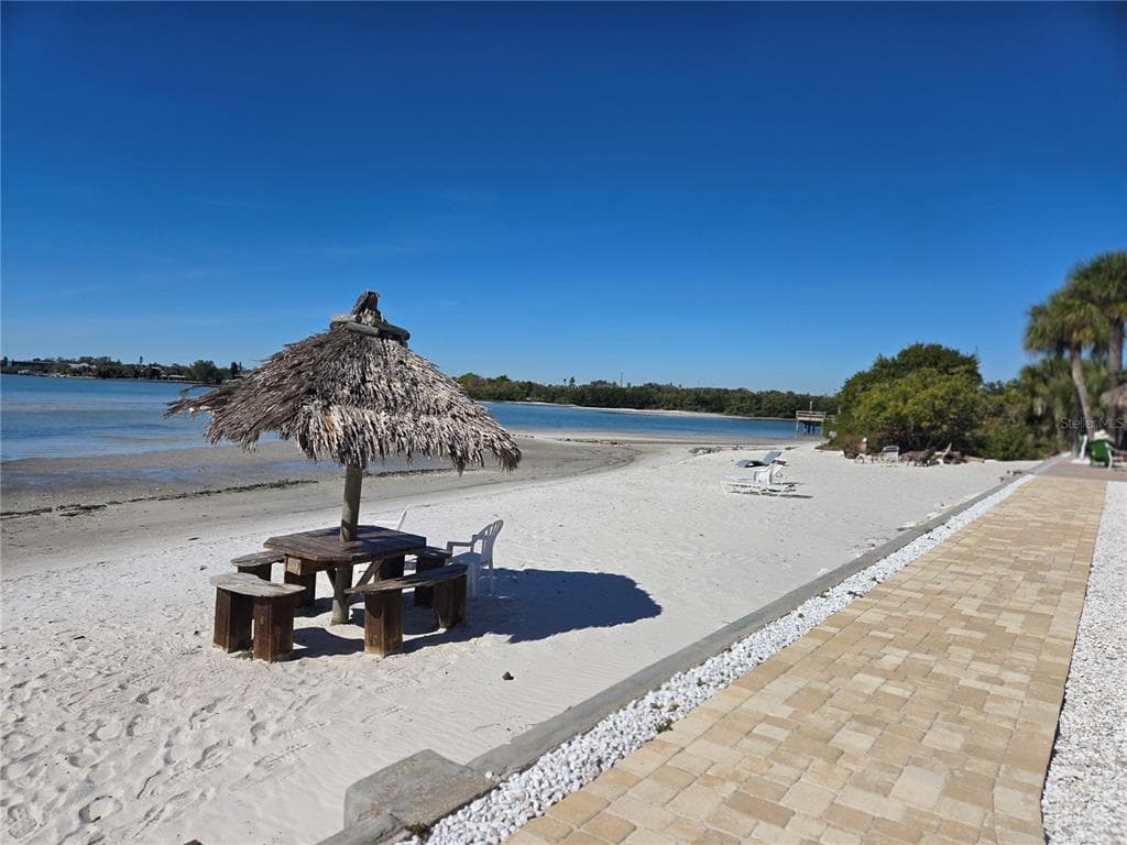 4105 38TH AVENUE, Unit# F, ST PETERSBURG, FL, 33711 photo 3