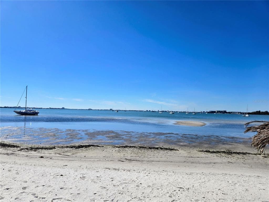 4105 38TH AVENUE, Unit# F, ST PETERSBURG, FL, 33711 photo 4