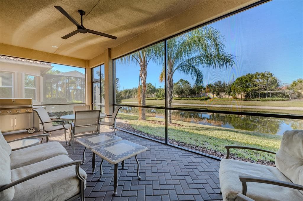 4912 GRAND BANKS DRIVE, WIMAUMA, FL 33598 photo 2