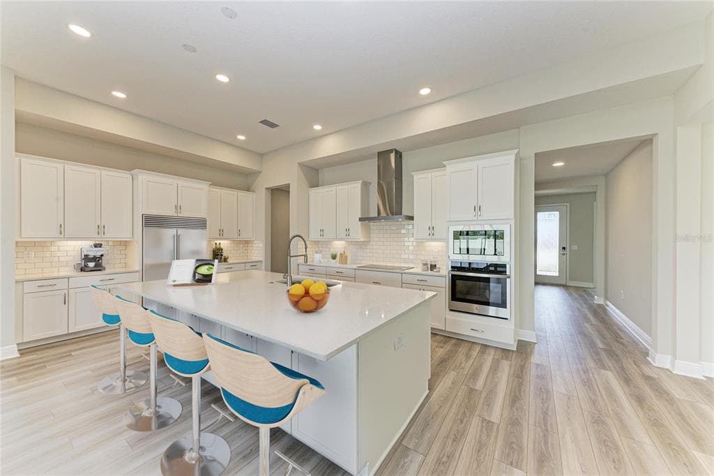 13058 LONG VALLEY Circle, SPRING HILL, FL 34609 photo 2