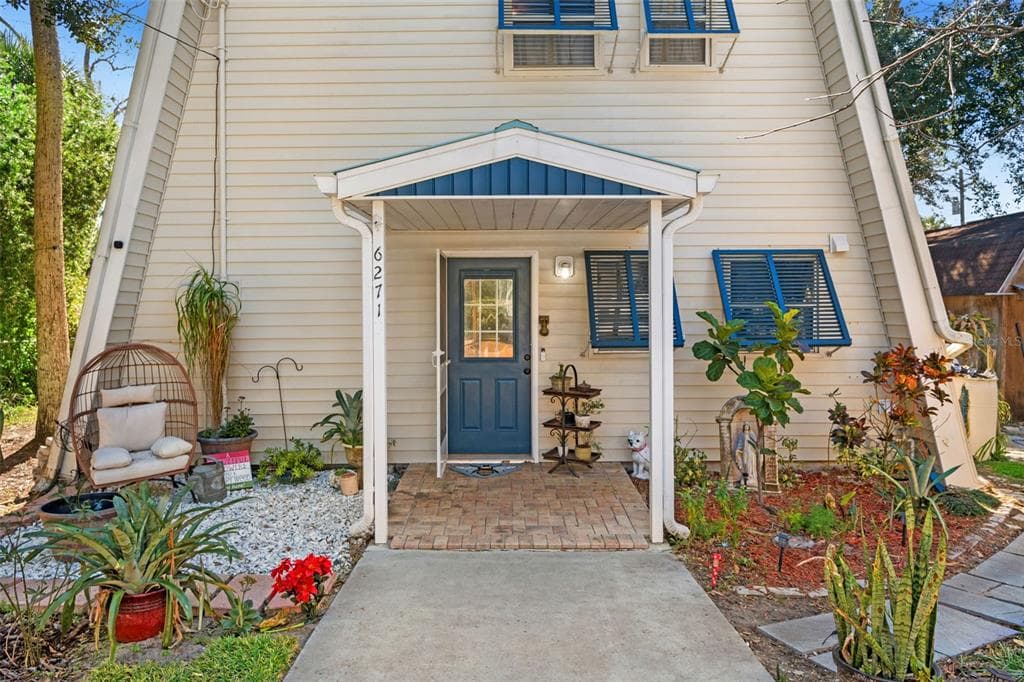 6271 COLONY CIRCLE, WEEKI WACHEE, FL 34607 photo 2