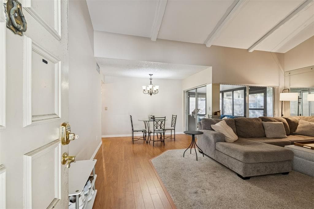 2618 CEDAR VIEW COURT Unit 95B, CLEARWATER, FL 33761 photo 2