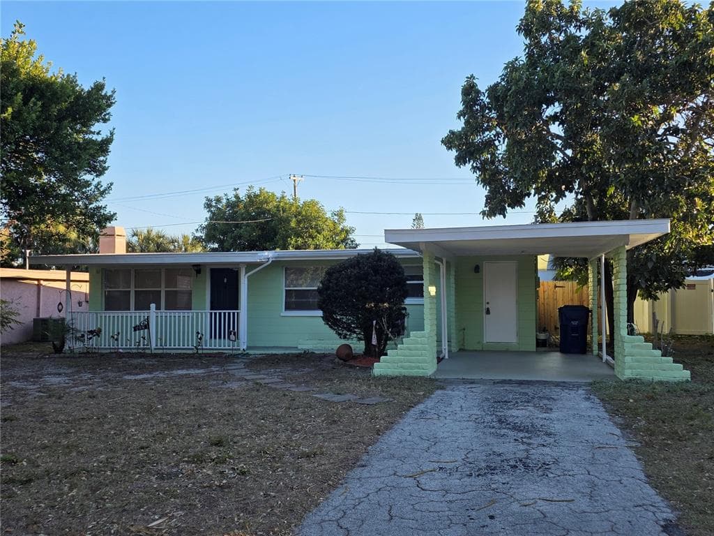 298 11TH AVENUE, LARGO, FL 33770 photo 2