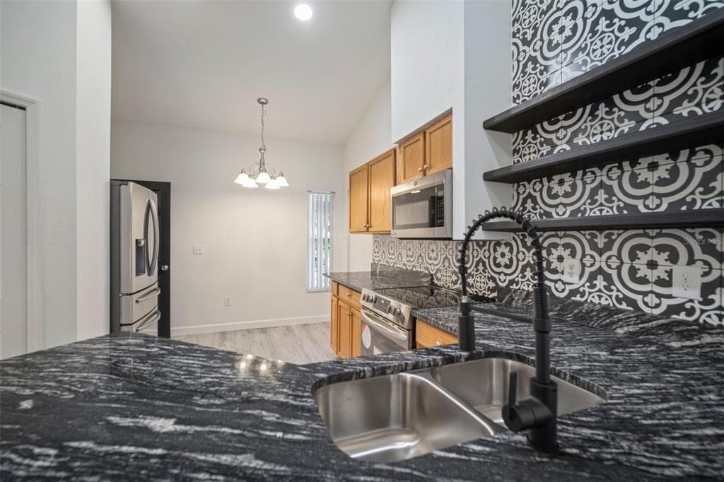 3217 PINE TOP DRIVE, VALRICO, FL 33594 photo 5