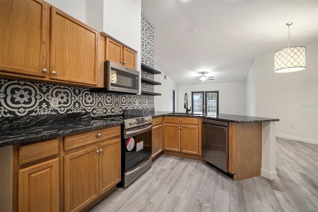 3217 PINE TOP DRIVE, VALRICO, FL 33594 photo 4